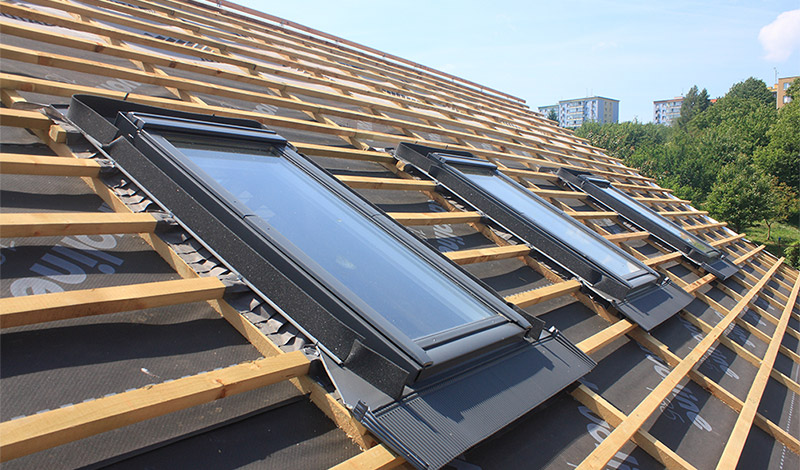 pose de Velux sur toiture à Cormeilles-en-Parisis - Jean-Baptiste F. | Couverture et Charpente