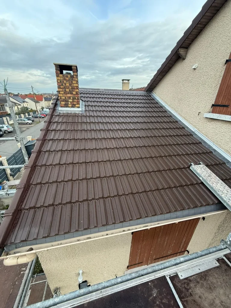 Toiture en tuiles refaite par Jean-Baptiste F., couvreur